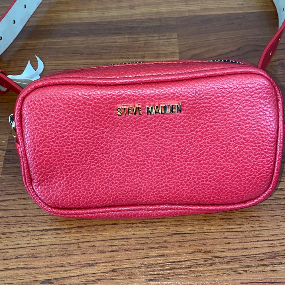 Steve Madden Fanny Pack- red- size small